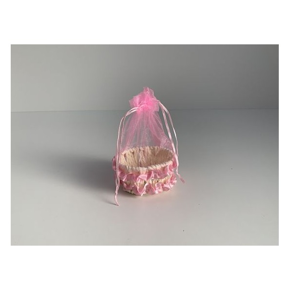 CESTA CON ORGANZA ROSA 9.5X7.5X5CM