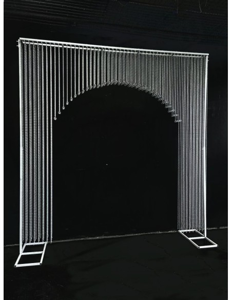 ARCO CON CORTINA DE HILO PLÁSTICO 250X30X250