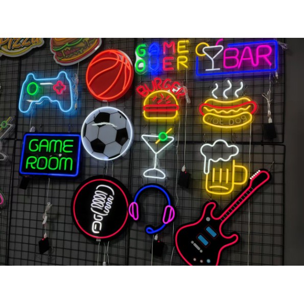 DECORACION LUMINOSA LED 30X1,5X28 BURGER 2 SURT.