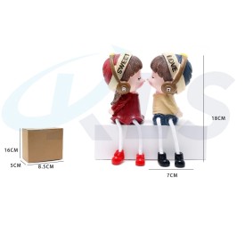 FIGURA PAREJA ENAMORADOS CASCOS